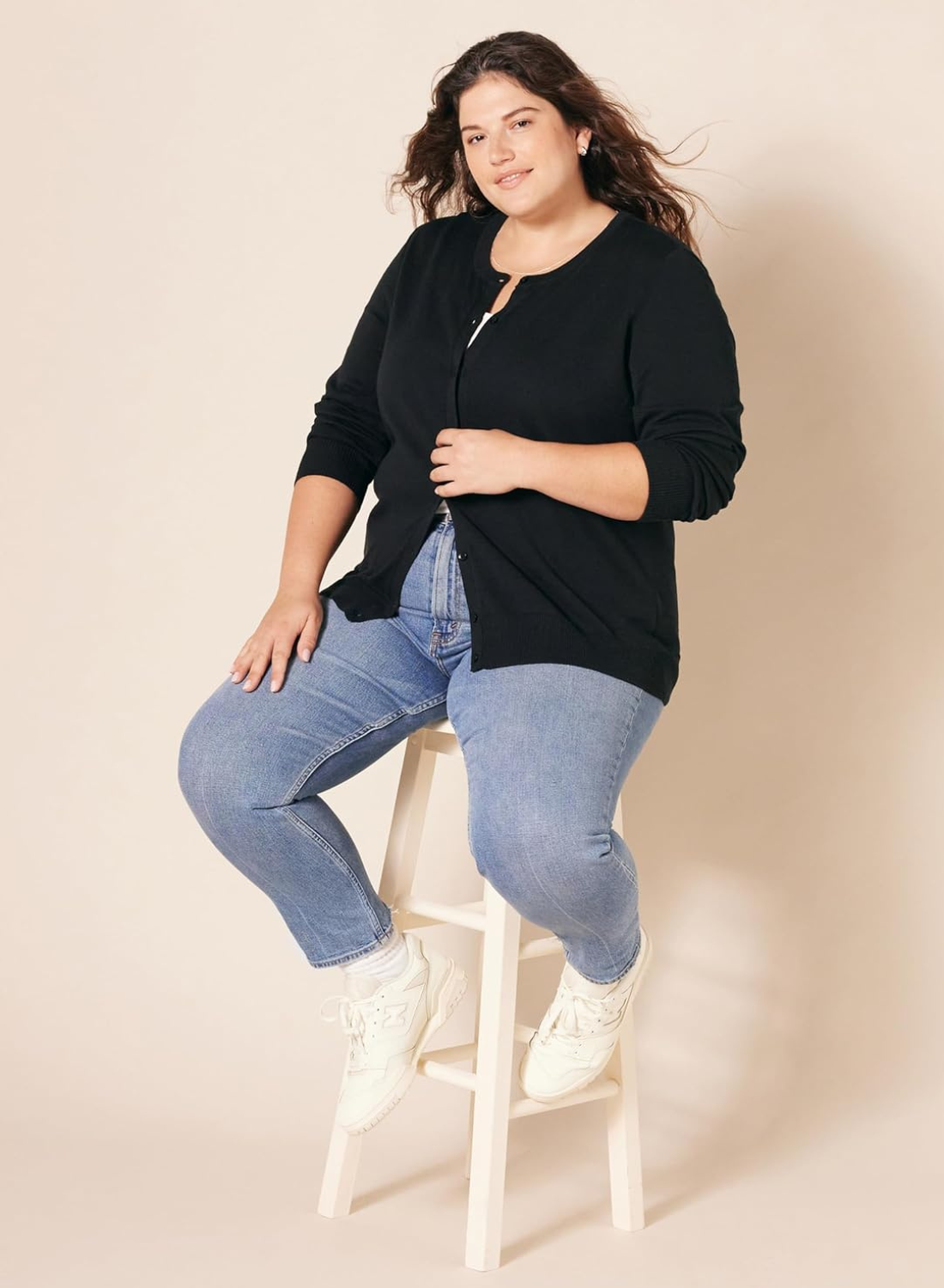 Lightweight Buttoned Front Cardigan - Image 11
